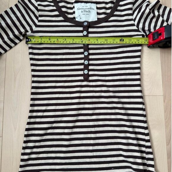 Classic Abercrombie Fitch stretch Henley top with - Picture 4 of 7